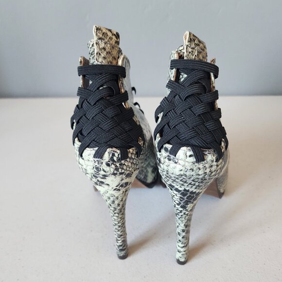 Snake Skin Bootie "NEW" - Picture 4 of 16